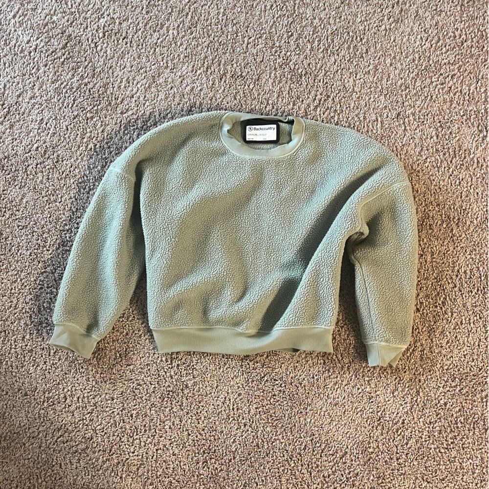 Women’s crewneck sweatshirt